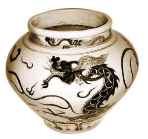 “元青花”瓷器。　　（资料图片）